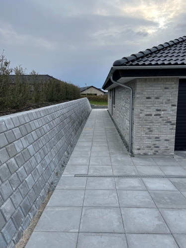 Støttemur fra Anlægsgartner Casper Rasmussen i Munkebo